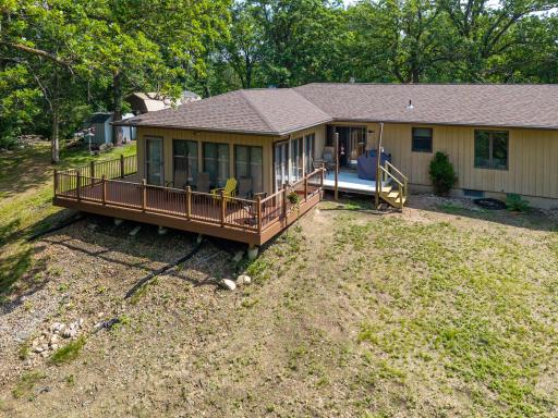 21200 5th Street NW, New London, MN 56273