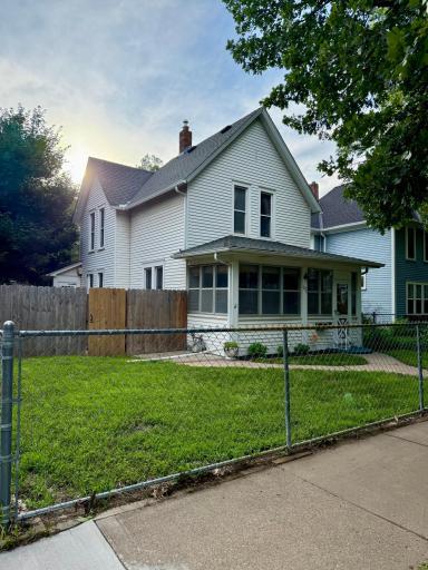 1275 Burr Street, Saint Paul, MN 55130