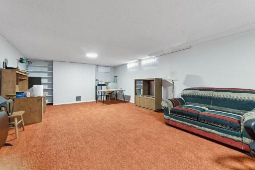 1670 W Broadway Street, Winona, MN 55987