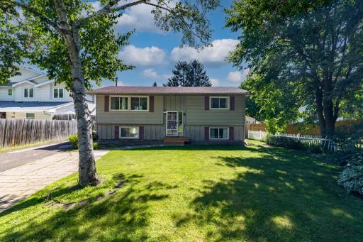 1958 6th Street N, Saint Paul, MN 55109