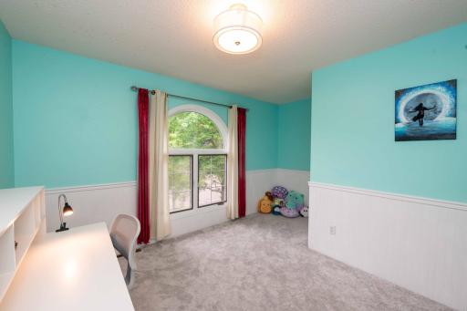 4810 Juneau Lane N, Plymouth, MN 55446