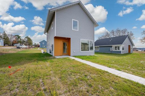 712 NW 8th Avenue, Grand Rapids, MN 55744