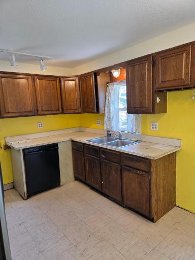 658 Bellows Street, Saint Paul, MN 55107