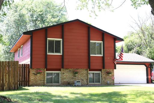 8301 Sumter Avenue N, Minneapolis, MN 55445
