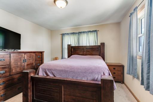 23_2053_29thStS_MasterBedroom2_mls.jpg