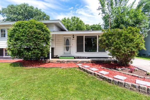 04_2053_29thStS_Exterior4_mls.jpg