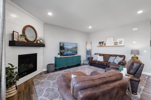 1126 Stonebridge Path, Jordan, MN 55352