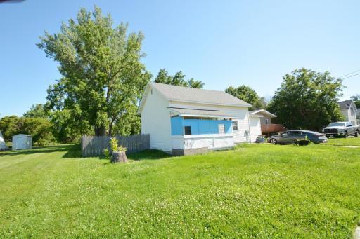 506 3rd Avenue NW, Dodge Center, MN 55927