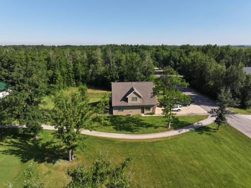201 Birch Drive N, Warroad, MN 56763