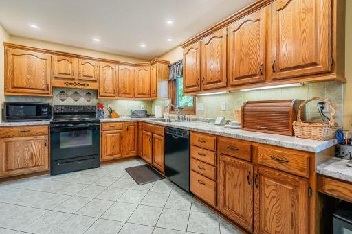 2711 S Cedar Avenue, Holmen, WI 54636