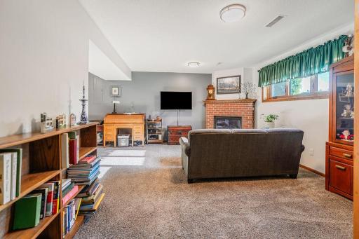 2711 S Cedar Avenue, Holmen, WI 54636