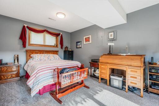2711 S Cedar Avenue, Holmen, WI 54636