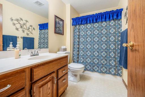 2711 S Cedar Avenue, Holmen, WI 54636
