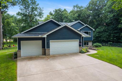 19025 30th Street, Winsted, MN 55395