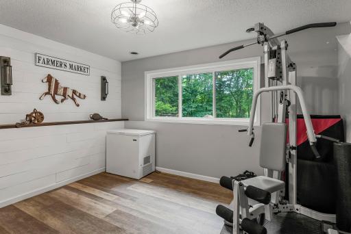 19025 30th Street, Winsted, MN 55395