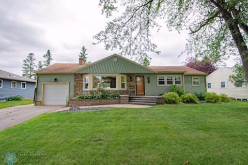 1516 6TH Avenue S, Moorhead, MN 56560