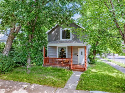 2700 Aldrich Avenue N, Minneapolis, MN 55411