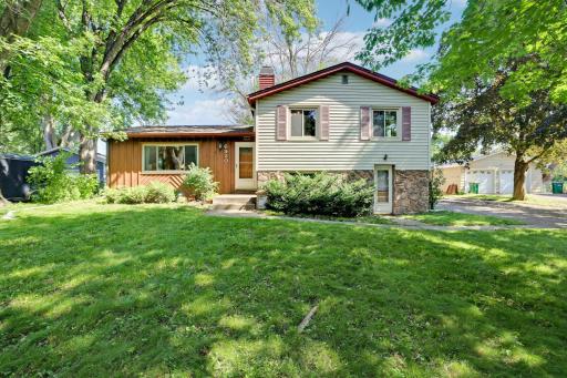 6920 35th Street N, Saint Paul, MN 55128