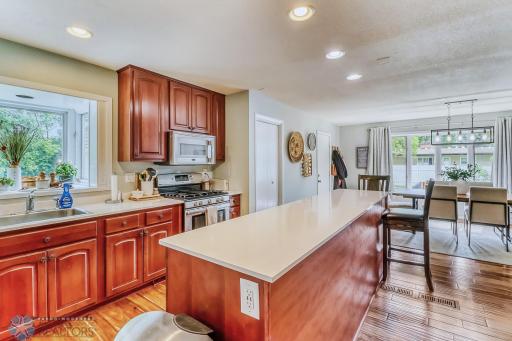 Kitchen1_3.jpg