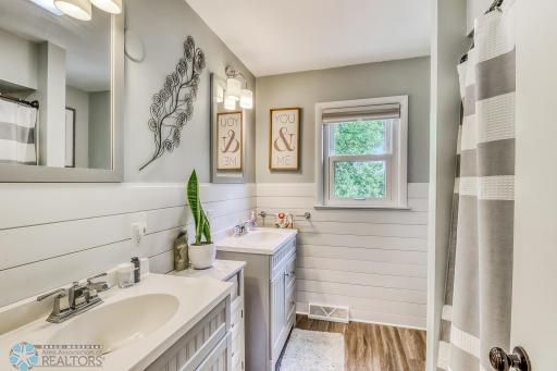 Upstairs Bathroom1_1.jpg
