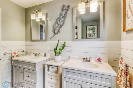 Upstairs Bathroom1_0.jpg