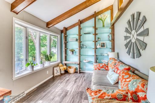 Sunroom1_1.jpg