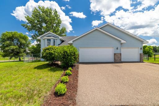 24155 Whispering Circle, Bethel, MN 55005
