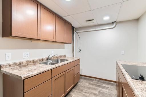 14829 50th Street N - MLS Sized - 022 - 19 Lower Level Kitchen.jpg