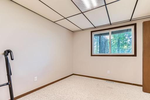 14829 50th Street N - MLS Sized - 023 - 20 Lower Level Bedroom.jpg