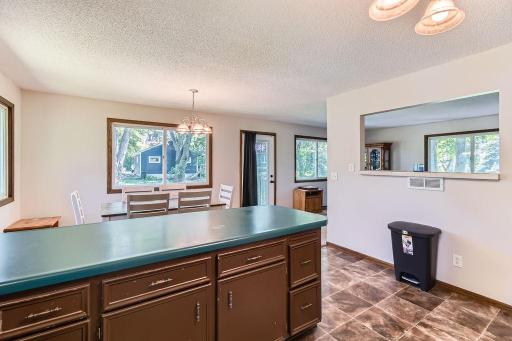 14829 50th Street N - MLS Sized - 012 - 09 Kitchen.jpg