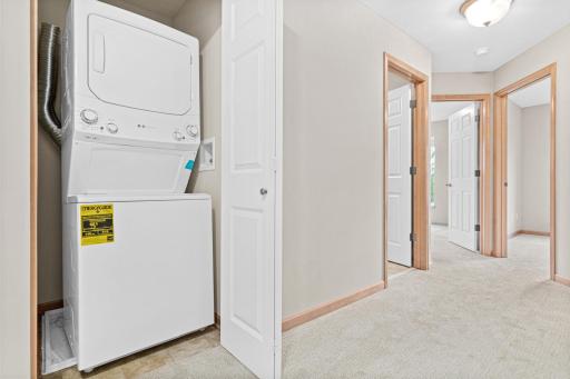 8137 Oakview Dr N, Maple Grove-12.jpg