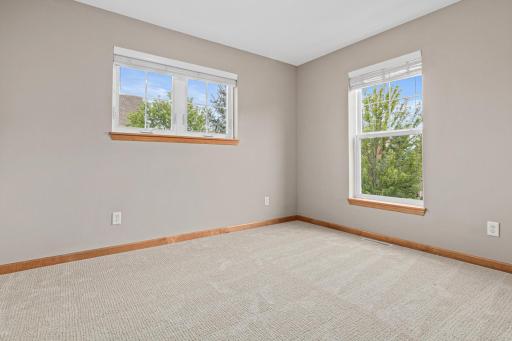 8137 Oakview Dr N, Maple Grove-15.jpg