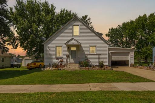 707 4th Avenue N, Lakefield, MN 56150
