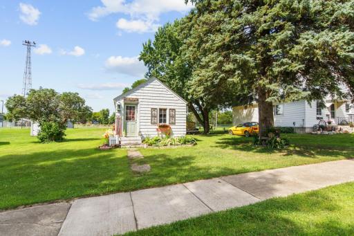 707 4th Avenue N, Lakefield, MN 56150