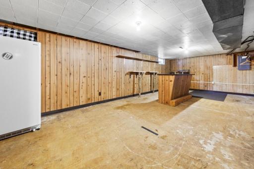 707 4th Avenue N, Lakefield, MN 56150