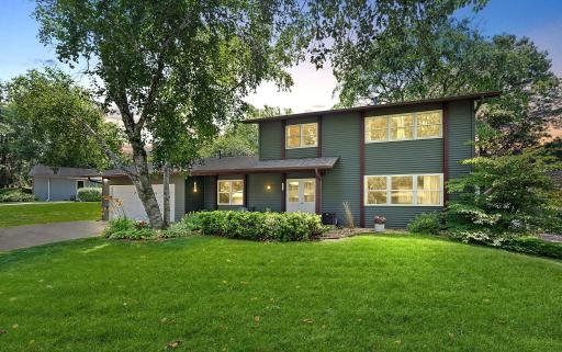 1064 Sprucewood Drive, Saint Paul, MN 55125