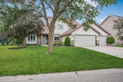 2824 92nd Crescent N, Minneapolis, MN 55443