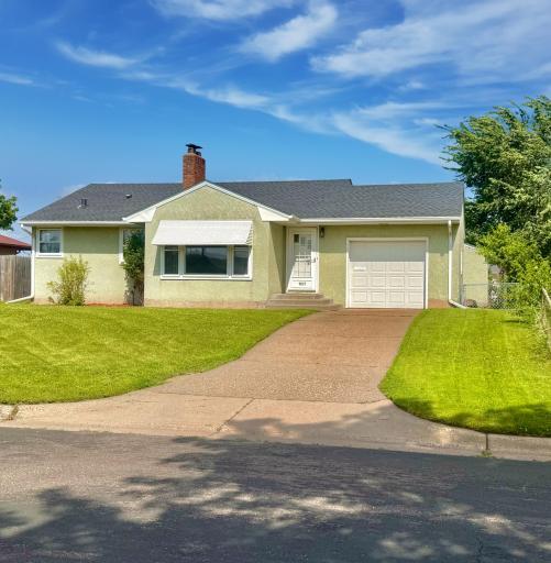 1027 6th Avenue S, South Saint Paul, MN 55075