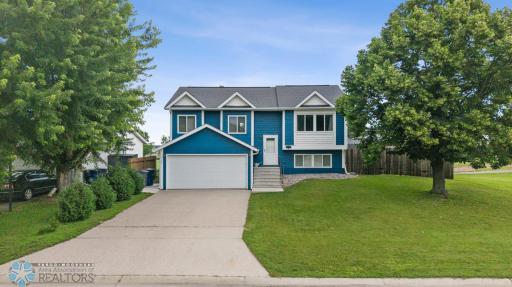 3318 Village Green Drive, Moorhead, MN 56560
