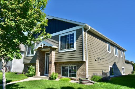 1801 Trentwood Drive, Sartell, MN 56377