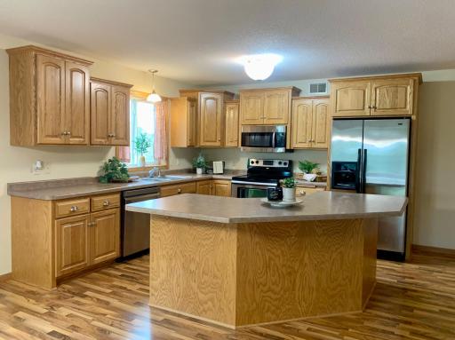 1801 Trentwood Drive, Sartell, MN 56377