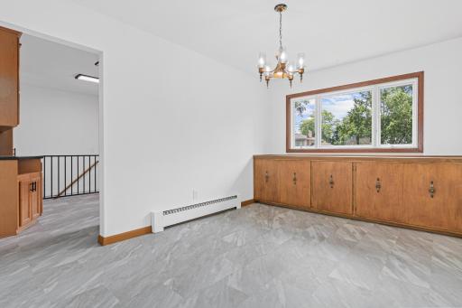 1456 Burke Ave, Roseville1456 Burke Ave, Roseville1456 Burke Ave, Roseville-7.jpg