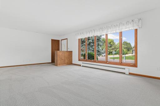 1456 Burke Ave, Roseville1456 Burke Ave, Roseville1456 Burke Ave, Roseville-4.jpg