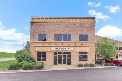 1-web-or-mls-434-Hale-Ave-N-Unit100-01.jpg