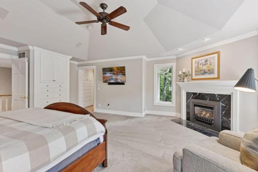 13985 Crowne Hill Lane, Minnetonka, MN 55305