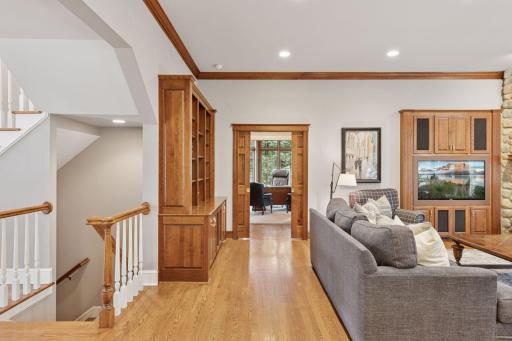 13985 Crowne Hill Lane, Minnetonka, MN 55305