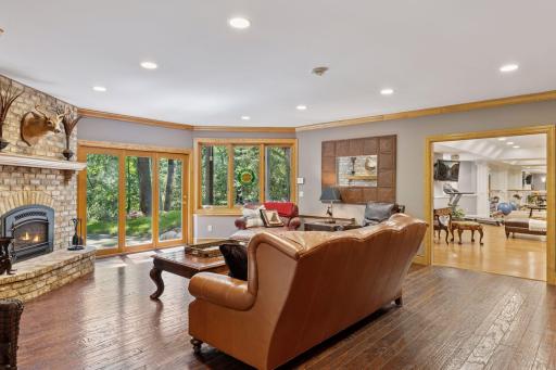13985 Crowne Hill Lane, Minnetonka, MN 55305