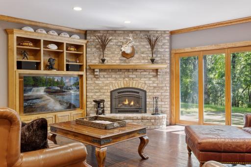 13985 Crowne Hill Lane, Minnetonka, MN 55305