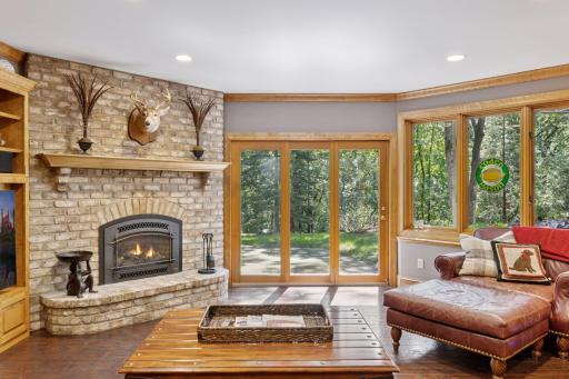 13985 Crowne Hill Lane, Minnetonka, MN 55305