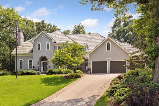 13985 Crowne Hill Lane, Minnetonka, MN 55305